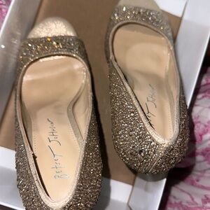 Betsey Johnson Dane Peeptoe gold 7 new in box